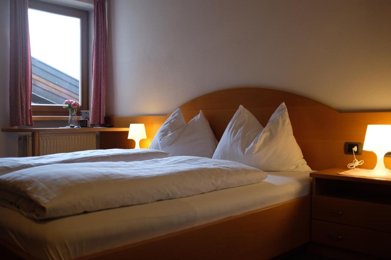 Garni Trojer Hotell Campo Tures Eksteriør bilde