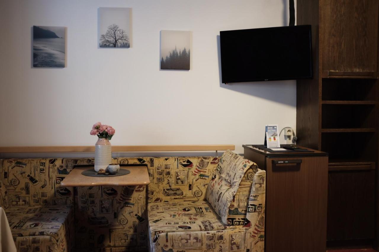 Garni Trojer Hotell Campo Tures Eksteriør bilde